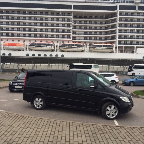 Петергоф. Триумфальный ансамбль Петра Великого