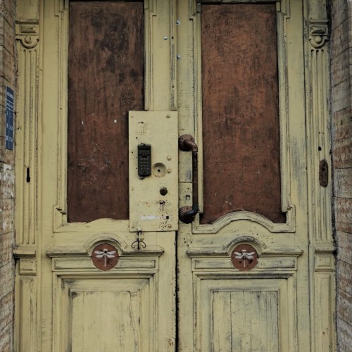 Нетривиальная прогулка по forbes-адресам старого Петербурга