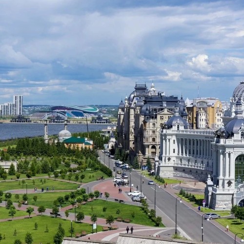 Казань: на автобусе по городу и пешком по кремлю