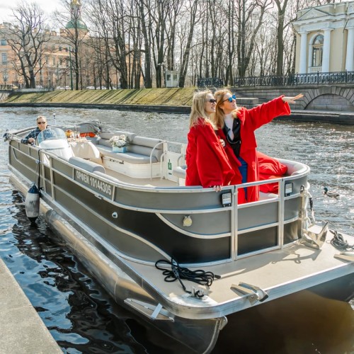 Утро в Петербурге: индивидуальная водная прогулка