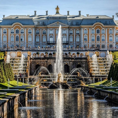 Яркое автопутешествие в Петергоф, Ораниенбаум и Кронштадт