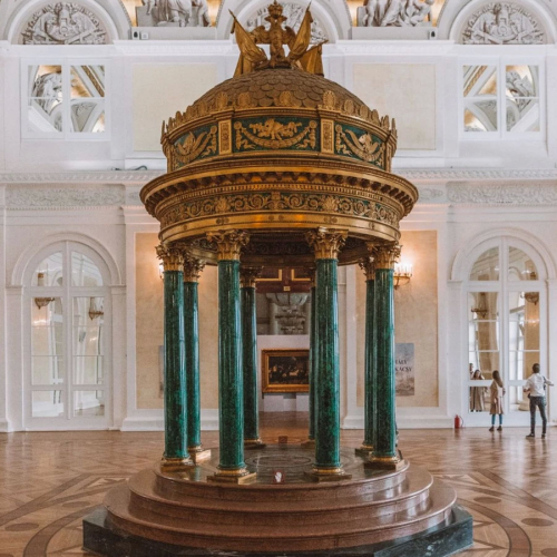 Эрмитаж: по следам династии Романовых (билеты включены)