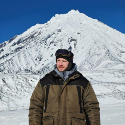 Туда, где дымятся вулканы, а вода исцеляет: неделя на Камчатке в мини-группе