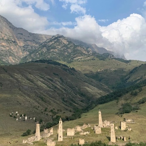 Таинство Ингушетии: треккинг налегке с восхождением на Столовую гору