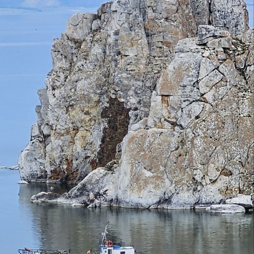 Арт-ретрит на Байкале: живопись, практики, баня и сила природы (всё включено)