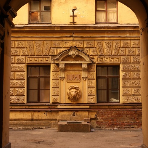 Непарадный Петербург: обзорная экскурсия на автомобиле