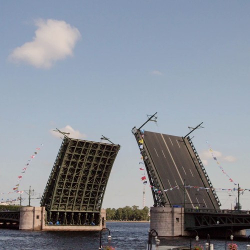 По парадному Петербургу с биноклем, или Красота в деталях