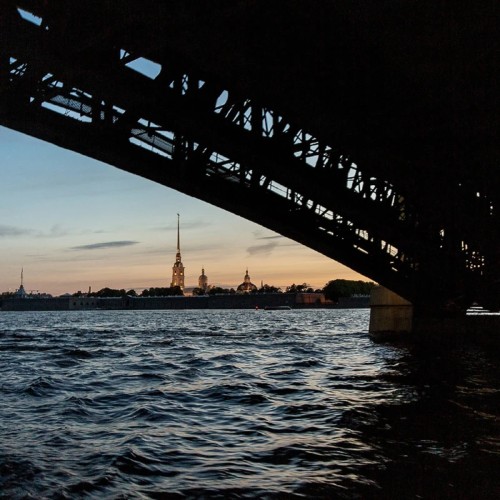 Финский залив и три разводных моста