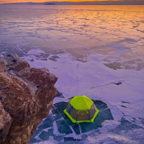 Индивидуальный джиппинг на Байкал с фотографом: ледяные пейзажи Ольхона и Огоя без экскурсий