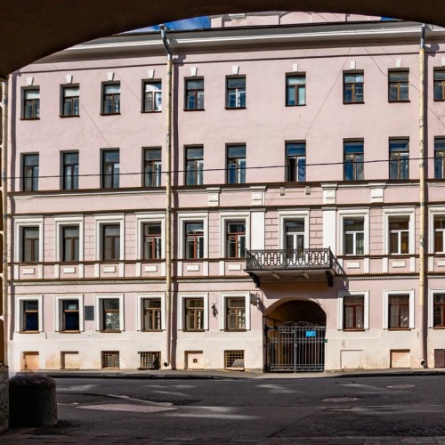 Страсти на Сенной, или Петербург Достоевского