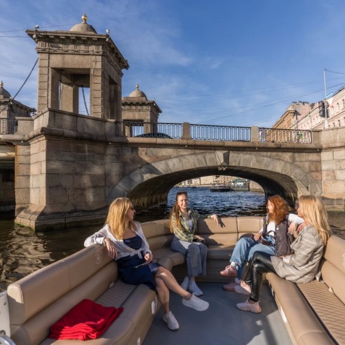 Северная Венеция — по малым рекам и каналам Петербурга