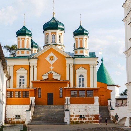 На «Фестиваль сыра», к лосям и на праздник Ивана Купалы: автобусный мини-тур в Кострому и Плёс