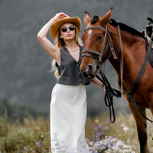 Бороздим просторы Алтая верхом: активный тур для опытных всадников с фотосъёмкой