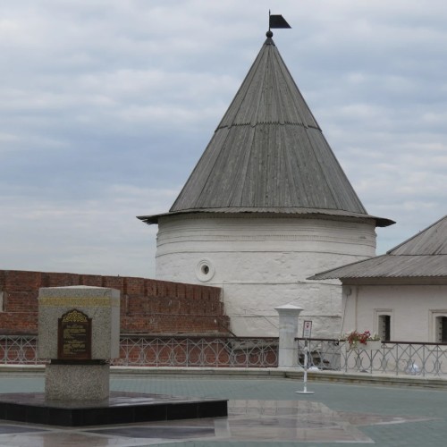 Исследовать Казанский кремль — объект ЮНЕСКО