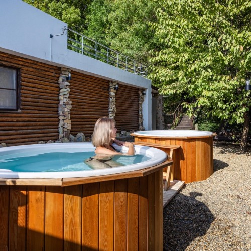 Выходные вдвоём в Абрау-Дюрсо с отдыхом в бане, конной прогулкой и лёгкими экскурсиями