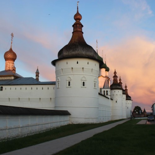 9 городов Золотого кольца России на внедорожнике: индивидуальное путешествие с комфортом