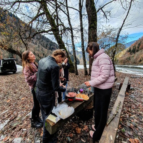 Абхазия — топовая и нетуристическая (из Красной Поляны)