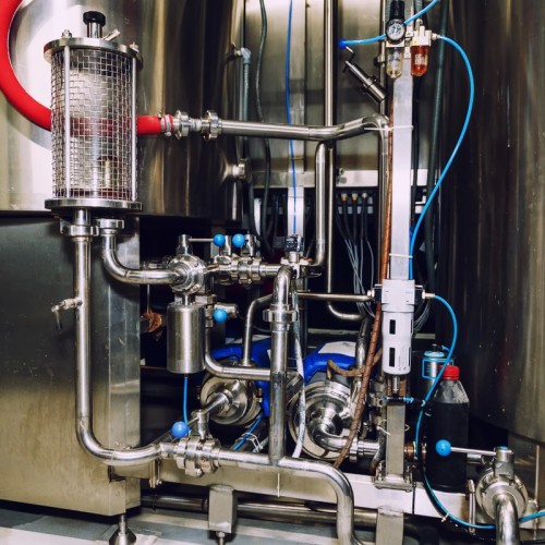 Старейшая крафтовая пивоварня в центре Петербурга (18+)