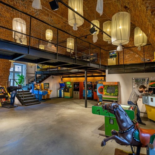 Квест-экскурсия «Обратная сторона Невского проспекта»