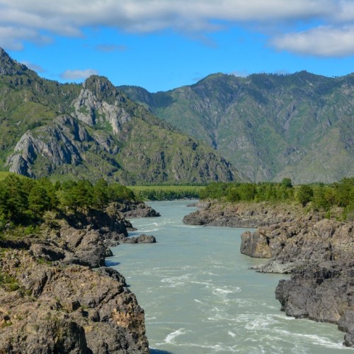 Знакомство с Алтаем своей компанией: снежные вершины, кристальные озёра и заповедные тропы