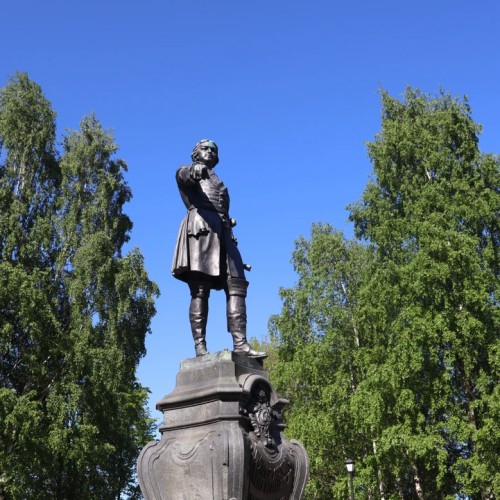 Экспресс-тур по Карелии: Петрозаводск, Кижи, Марциальные воды и природные чудеса