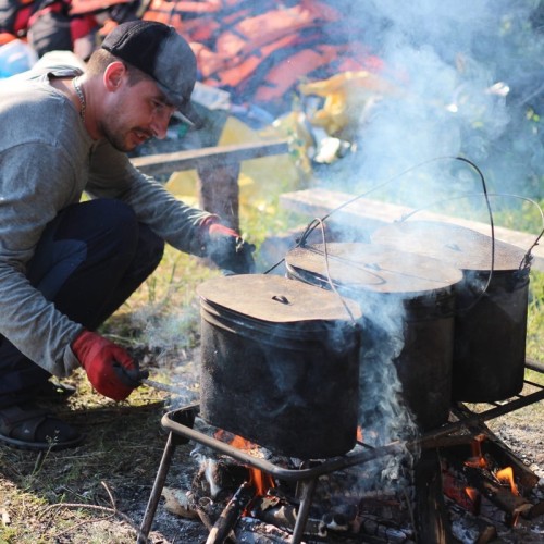 Подальше в лес: сплав на байдарках по реке Медведице