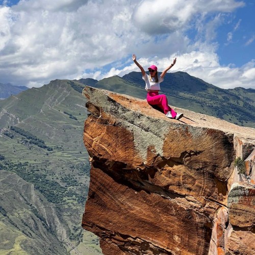 Объятия горного края: по топовым локациям Дагестана на внедорожниках