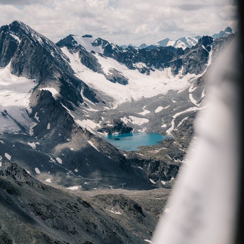 Комфорт-тур на Алтай с фотографом: полёт на вертолёте, парение и главные места (всё включено)