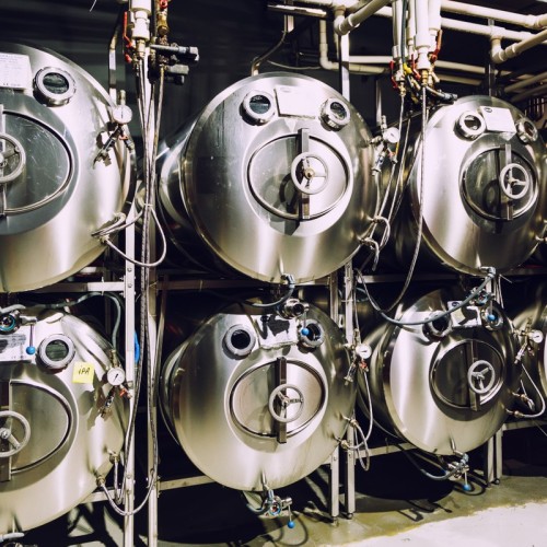 Старейшая крафтовая пивоварня в центре Петербурга (18+)