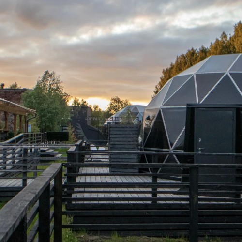 3 дня за полярным кругом: тур с проживанием в купольном отеле премиум-класса