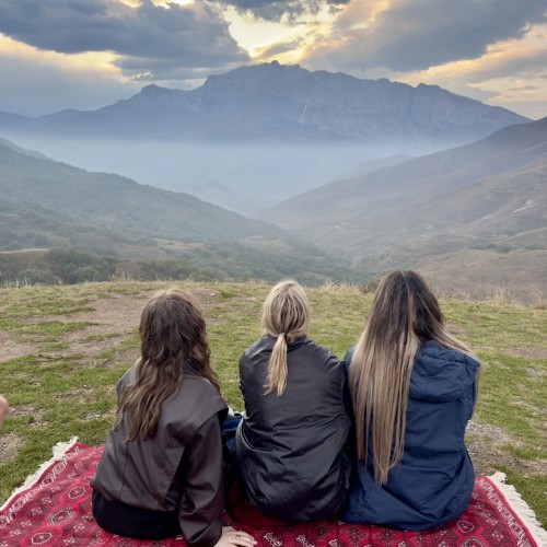 Молодёжный трип в Дагестан: главные места, мастер-классы и дискотеки в дружеской компании