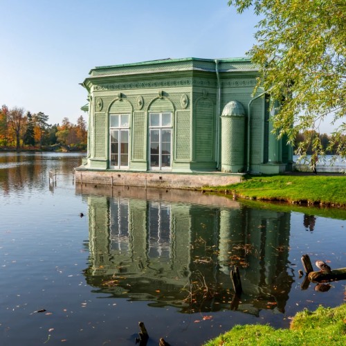 Гатчинский дворцовый парк: история и легенды