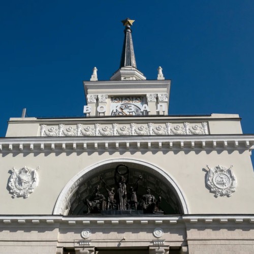 В город-герой Волгоград на День Победы: путешествие на поезде из Москвы