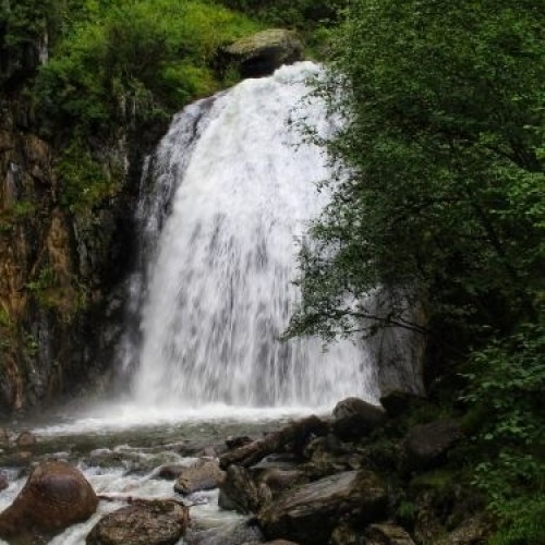 Выезд на Алтай в мини-группе: главные локации, места силы, погружение в культуру и спа