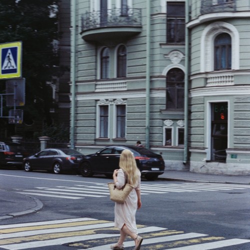 Как раньше: душевная прогулка с фотосессией на плёнку