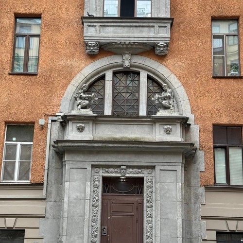 Путешествие по проходным дворам Санкт-Петербурга