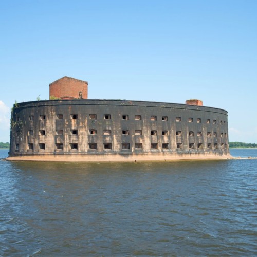 Кронштадт и парк Остров фортов на автобусе + теплоходная прогулка