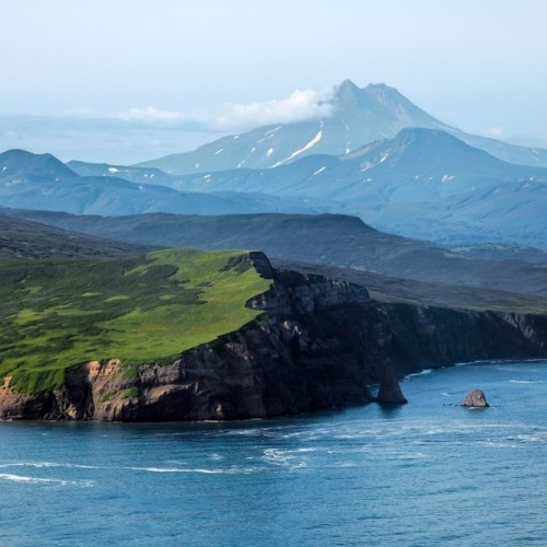 VIP-круиз с экспертами и музыкантами от Камчатки до Чукотки (всё включено)