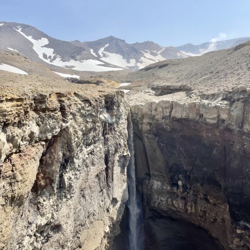 Калейдоскоп впечатлений на Камчатке: треккинги, вулканы и горячие источники