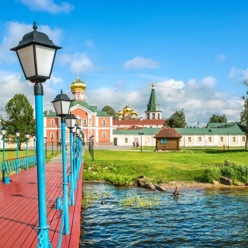 В края озёрные да обители островные: автобусный тур на Селигер и Валдай