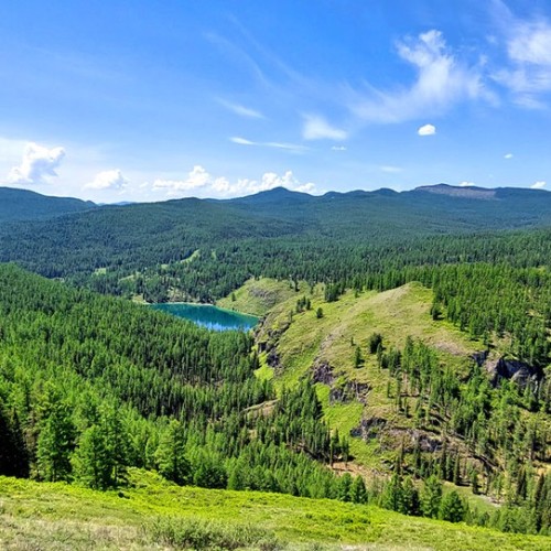 Насыщенный треккинг-тур по Алтаю с размещением на турбазах: более 25 локаций