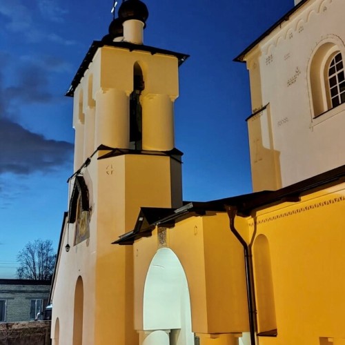 По святым местам и к Серафиму Вырицкому в группе