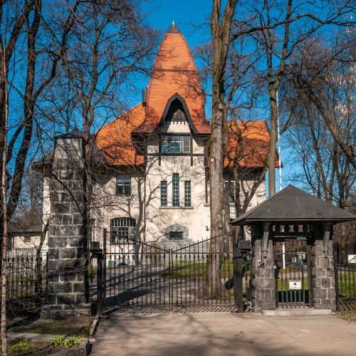 Каменный остров: добро пожаловать в тайный сад императора