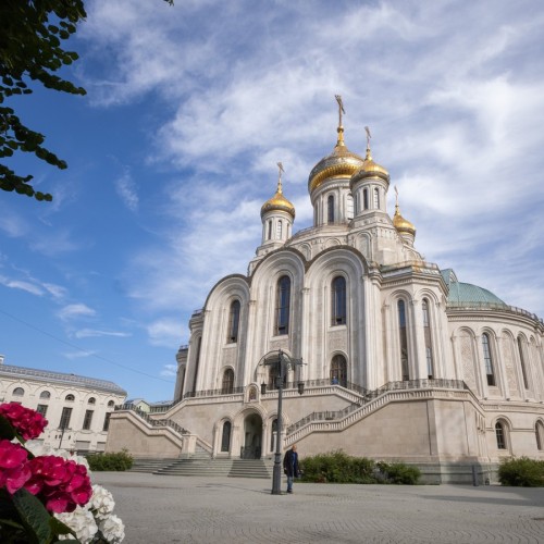 «От Богородицы райский уголок»: экскурсия по Сретенскому монастырю с посещением духовной академии