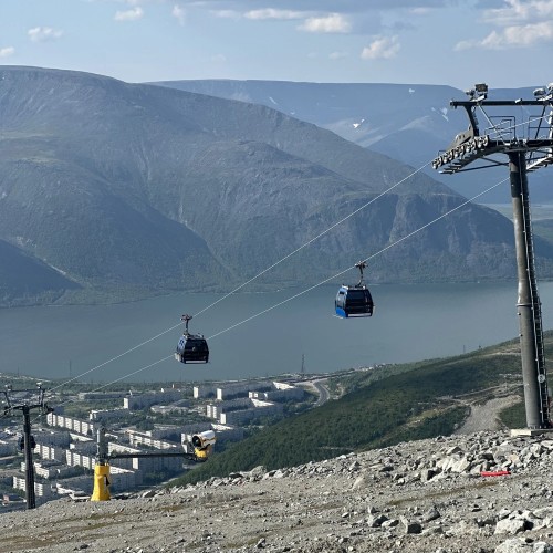 Счастье не за горами, счастье — в Хибинах (из Мурманска)