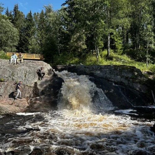 Уик-энд в Карелии: «Рускеала», водопады и шхеры с ночёвкой в глэмпинге на берегу Ладоги