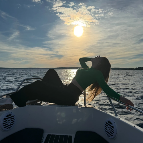 Водная прогулка на катере по Петрозаводской губе
