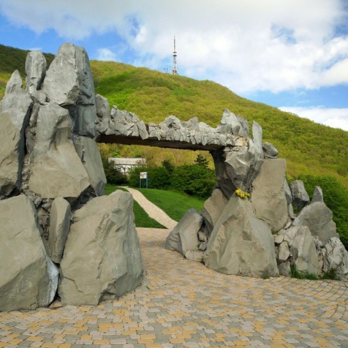 Отдых на водах: спа-тур на Кавказ с купанием в термах и отелем 4*. Домбай, Эльбрус и города КМВ