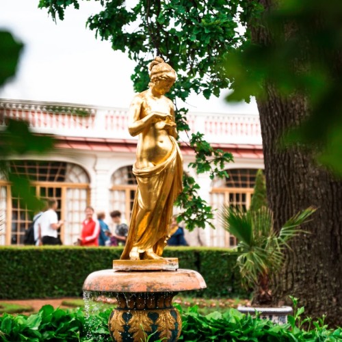 В Петергоф на скоростном судне: экскурсия по Нижнему парку и Большому дворцу