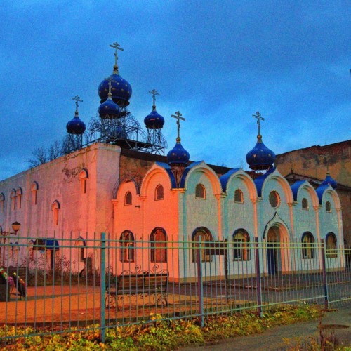 В усадьбу Марьино и к Саблинским водопадам